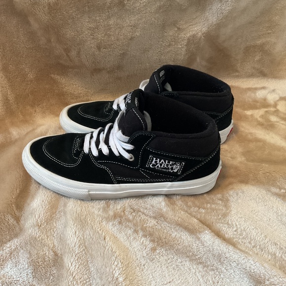Men’s size 7 Half cab vans sneaker - Picture 2 of 4